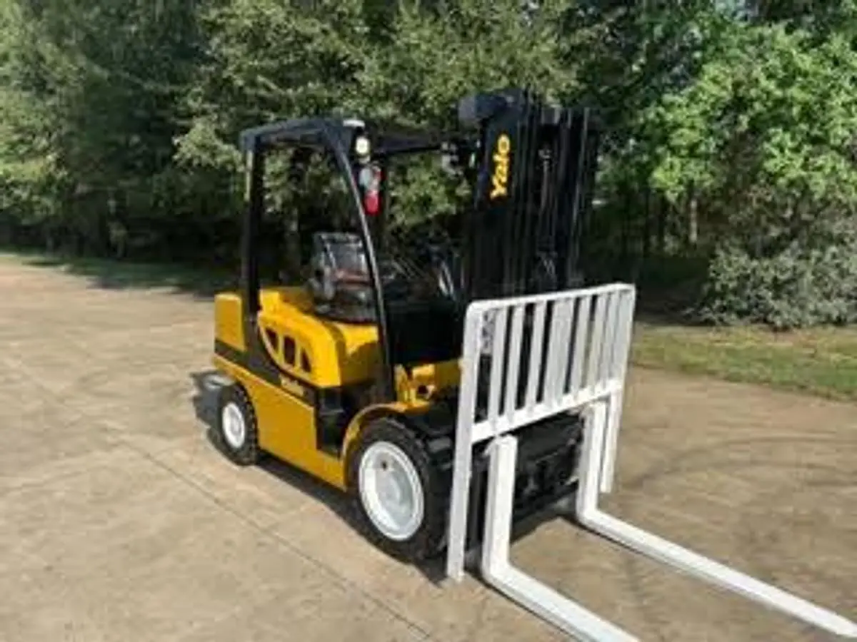 USED 2016 YALE GDP060VX