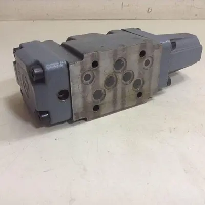 USED REXROTH 4WRZ10W1-85-51/6A24