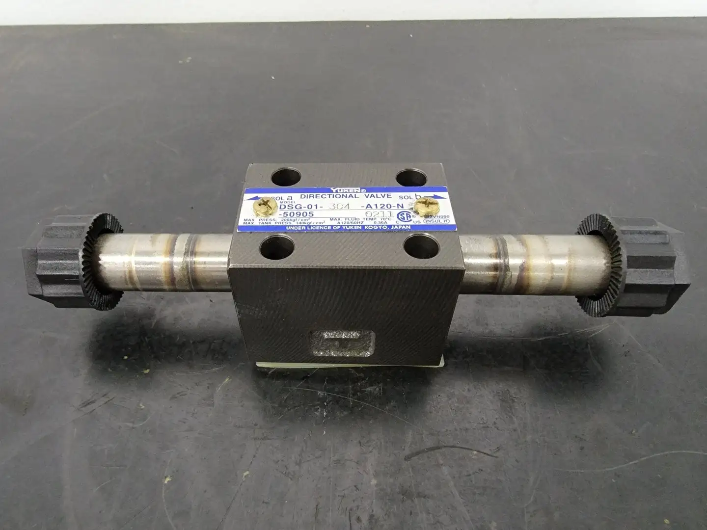 USED YUKEN DSG-01-3C4-A120N-50905