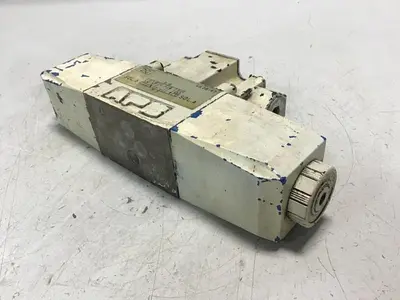 USED VICKERS DG4V32CMP7H750