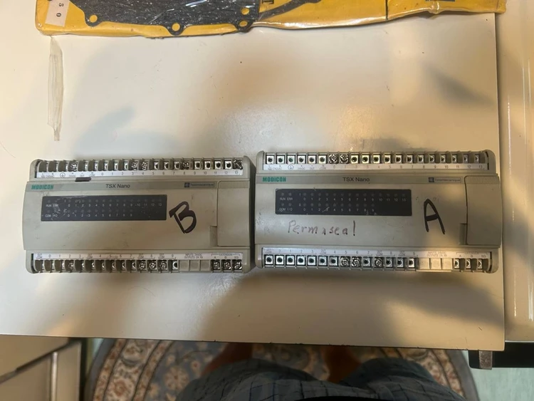 Used Schneider TSX07312428 PLC Processors Delaware US | United Machine Co. #1563476