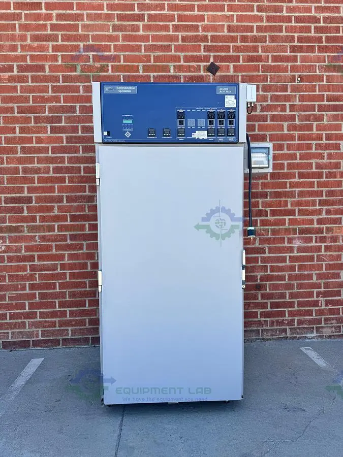 Used ENVIRONMENTAL SPECIALTIES ES2000 CDML PHOTOSTABILITY CHAMBER/UV 4-40C Stability Chambers California US | Equipment Lab #1329848