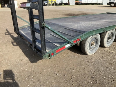 USED 1990 DOOLITTLE TRAILER