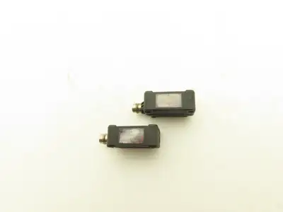 Keyence PZ-G41CN Photoelectric Sensor 10-30vDC Lot of 2