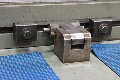 USED 1984 MITSUI MSG-200MH, 1984, 2X DRO, ROLLER BEARING TBL