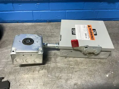 Used SIEMENS GNF321 Switchgears Ohio US | HGR 24 #1233470