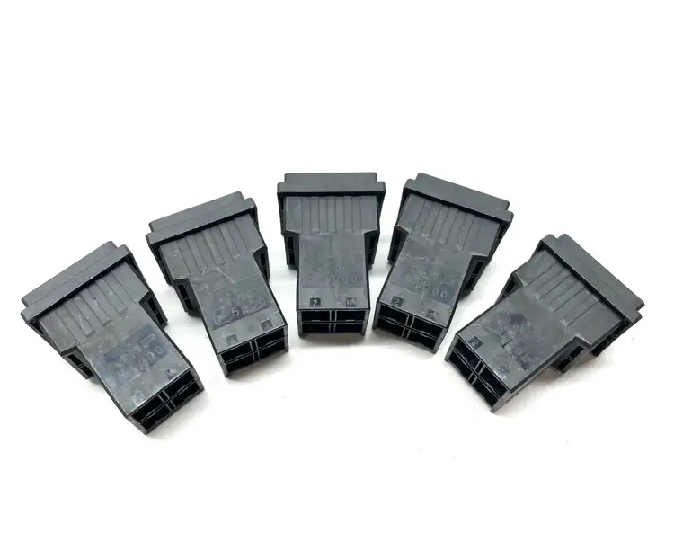 New | in-Stock TE Connectivity Connector Housing 4 Position D-5200 LOT OF 5 Terminal Blocks Michigan US | Maverick Industrial Sales #1398111