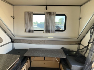 USED 2022 COLUMBIA ALINER EXPEDITION