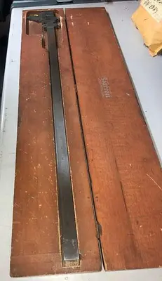 3371-385 VINTAGE L.S. STARRETT 25″ VERNIER CALIPER No. 122-INSIDE-OUTSIDE MADE IN USA WOOD CASE