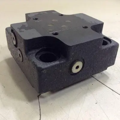 USED VICKERS CVCS25D1S210S19