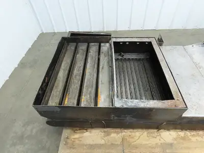 Enomoto 37"W x 8' 4" Chip Conveyor 26"Belt 220V *Needs New Drive Sprockets*