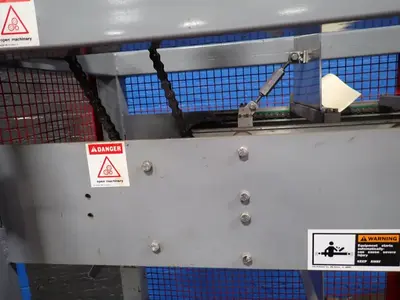 Drop Box Feeder