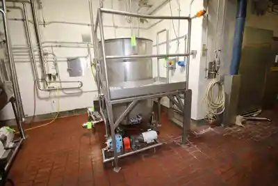 500 gal mueller stainless steel tank