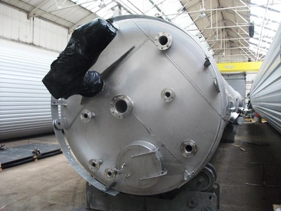 32,000 L S/S Enclosed Mixing Tank New