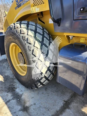 USED 2023 XCMG CV123PDU