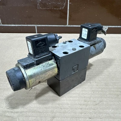 USED Vickers DG4V-3S-6C-M-U-HL7-60-EN490