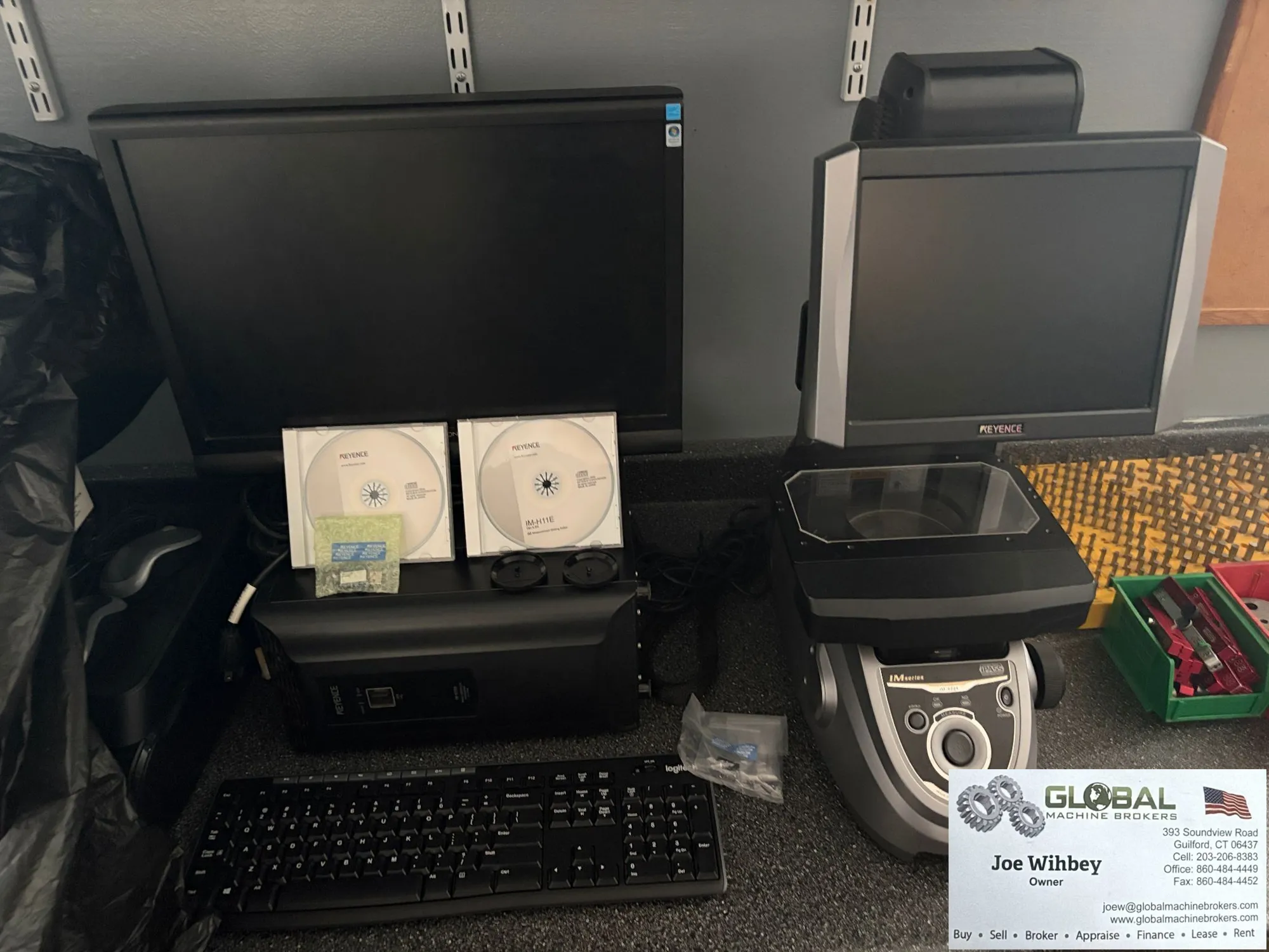 Keyence IM-6225 CNC Optical Vision Inspection Machine 3.94" x 7.87" FOV
