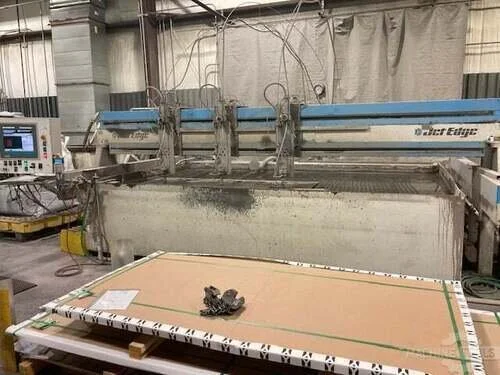 Used JET EDGE MID-RAIL Waterjet Cutters Florida US | Southern Fabricating Machinery Sales, Inc. #1262028