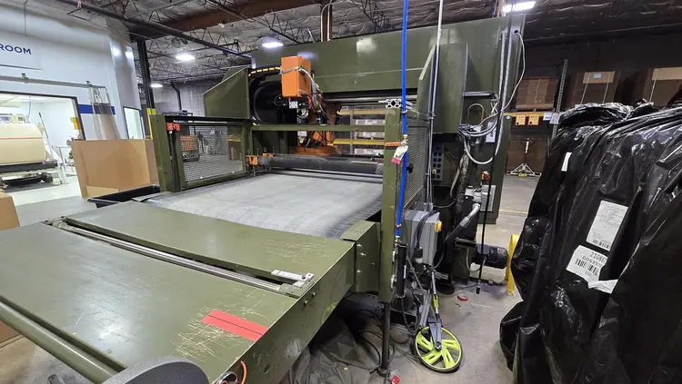 Used ATOM MODEL S-530-CN-BP AUTOMATIC BELT FED TRAVELING HEAD DIE CUTTER _UNKNOWN_ Die Cutters Colorado US | Paper Converting Equipment #400462