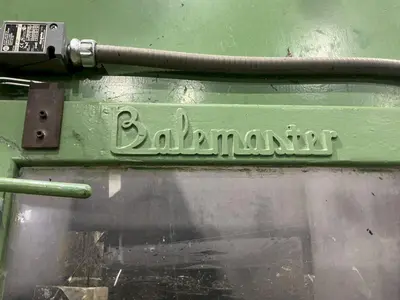 30" X 42" BALEMASTER MODEL #360A CLOSED DOOR HORIZONTAL HYDRAULIC BALER: YOBRO #25088
