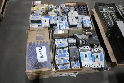 4 PALLETS OF ASSORTED ELETRICAL