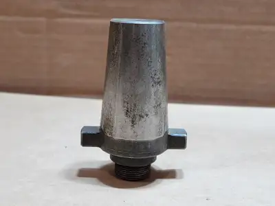 USED UNIVERSAL ENGINEERING 801209