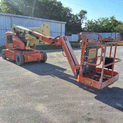 USED 2012 JLG E400AJPN