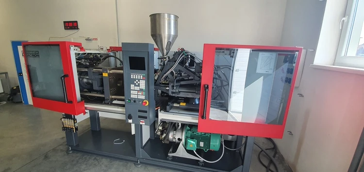 Used 1995 FERROMATIK MILACRON K40 Injection Molding Machines CZ | Amaron s.r.o. #1064684