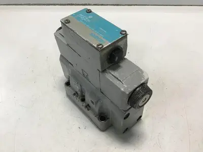 USED VICKERS DG4V36CMFWB660EN21