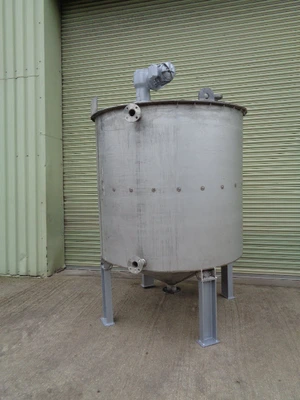 3,000L S/S JKTD Vertical  Enclosed Mixing Tank 2.2 kW