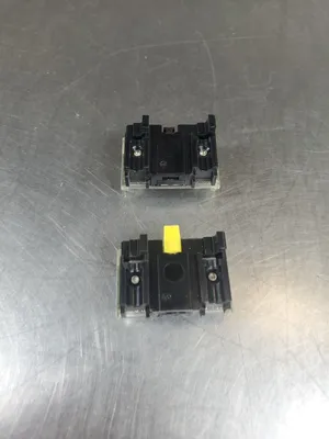 Allen Bradley 800T-XD4 Contact Block, 800TXD4 - Lot of 2. 4D-42