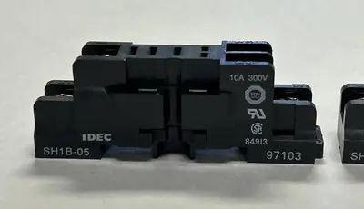 New | in-Stock IDEC SH1B-05 Miscellaneous Equipment (Electrical & Power) | Surplus Asset Holdings #1191539