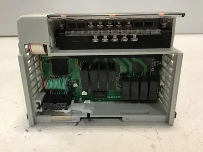 USED ALLEN BRADLEY 1769-OW8 SER B