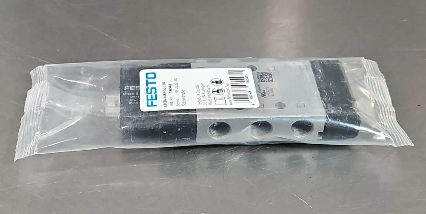 Festo CPE14-M1BH-5L-1/8 196941 Solenoid Valve Loc6C8