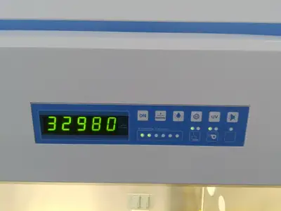 Used _UNKNOWN_ _UNKNOWN_ Biosafety Cabinets California US | R&D Laboratory Equipment #1304785