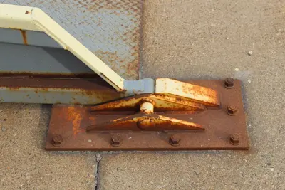 Leum Engineering LE 4180 Hydraulic Dock Ramp | Levy Recovery Group (8)