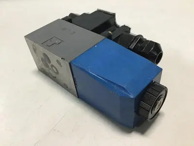 USED VICKERS DG4V32AMP7H750