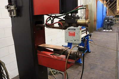 Used 2000 Amada ID-40ST Spot Welders New Jersey US | Machinery Values #1262959