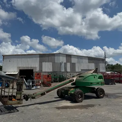 USED 2014 JLG 400S