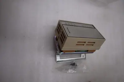 NEW OPEN BOX HONEYWELL T6051A 1057 HEAVY DUTY THERMOSTAT STK GF1046