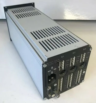 USED LEYBOLD TM23