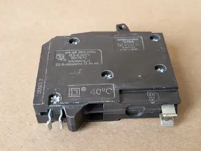 USED SQUARE D QOT120
