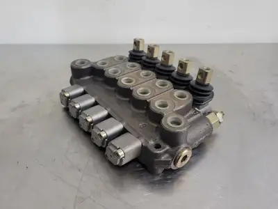 NEW SALAMI VDM05-DDDDD-U1S