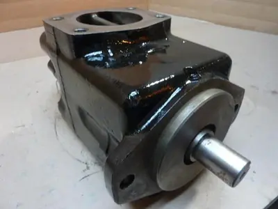USED VICKERS 4520V60A81