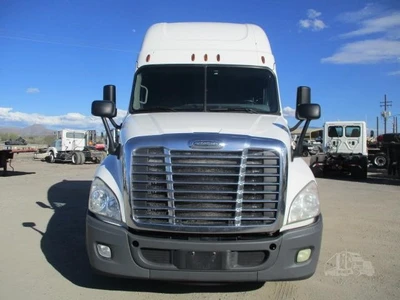 Used 2016 FREIGHTLINER CASCADIA 125 Conventional trucks Arizona US | Tuscon Trux & Equipment Sales #1542902