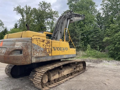 Used 2006 VOLVO EC330B LC Excavators Michigan US | Miedema Asset Management Group #1404052