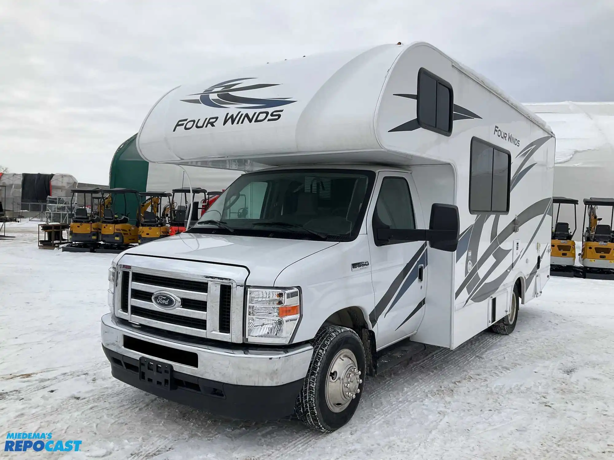 USED 2022 FORD /THOR MOTOR COACH E-350 SUPER DUTY FOUR WINDS 22E