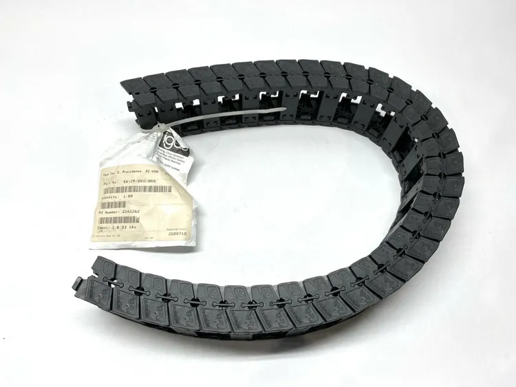 Used IGUS E-CHAIN 2.6" EXTERNAL WIDTH, 29" LENGTH Misc Industrial Equipment | Maverick Industrial Sales #1115259