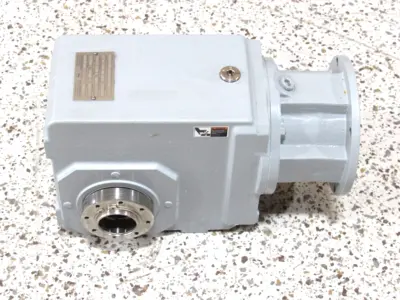 NEW STOBER K302WG0230MR160/140 GEAR REDUCER 23.3:1 3.70HP