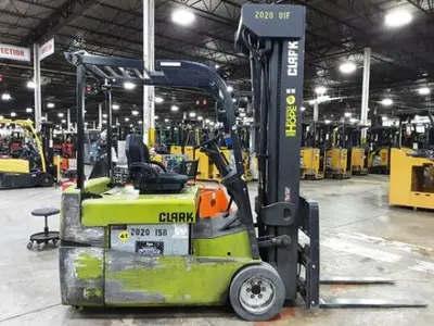 USED 2020 CLARK TMX25
